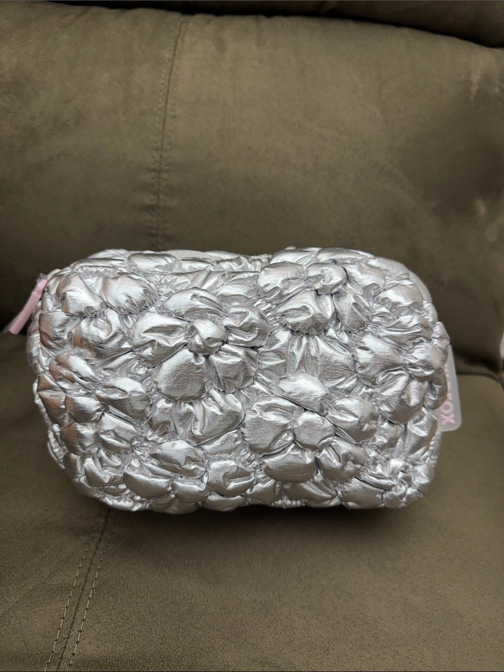 Wildfox Silver Metallic Puffer Waist/Sling Bag NWT - Picture 2 of 8